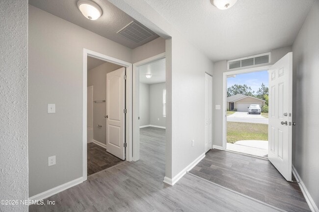 Photo - 6853 Sandle Dr