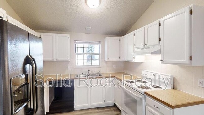 Photo - 6570 Montarbor Dr
