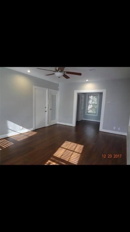 Photo - 914 20th St House