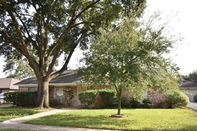 Photo - 431 Applewhite Dr House
