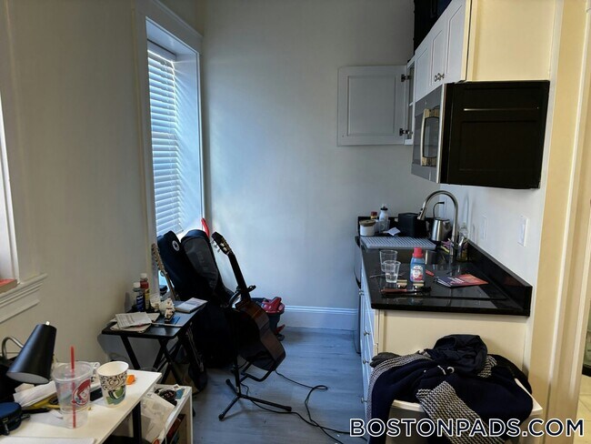 Photo - 79 Westland Ave Unit 17