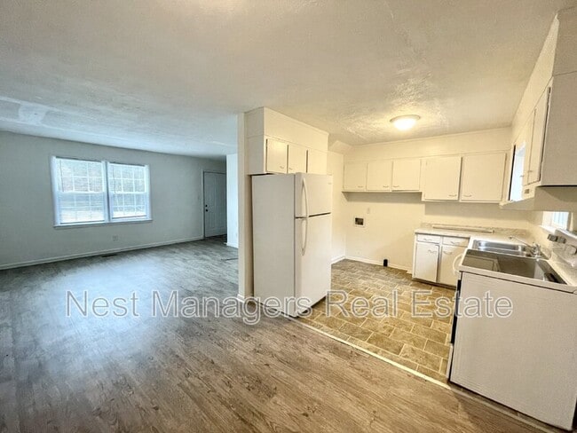 Photo - 820 Pilot Ave