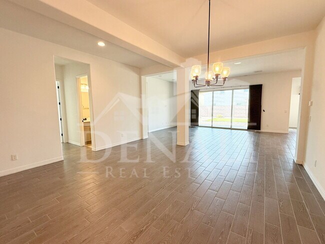 Photo - 5214 W Thresher Way