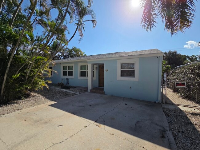 Photo - 1008 Macy St