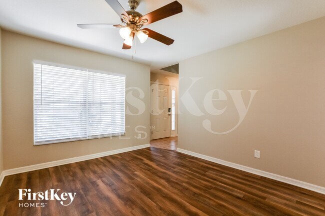 110 Granada Blvd