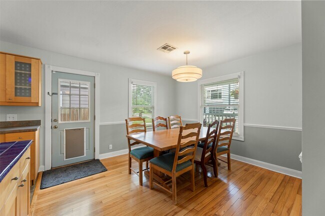 Photo - 2209 Portsmouth St