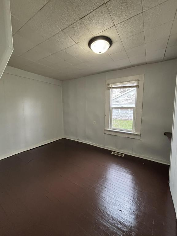 Photo - 215 S Scott St