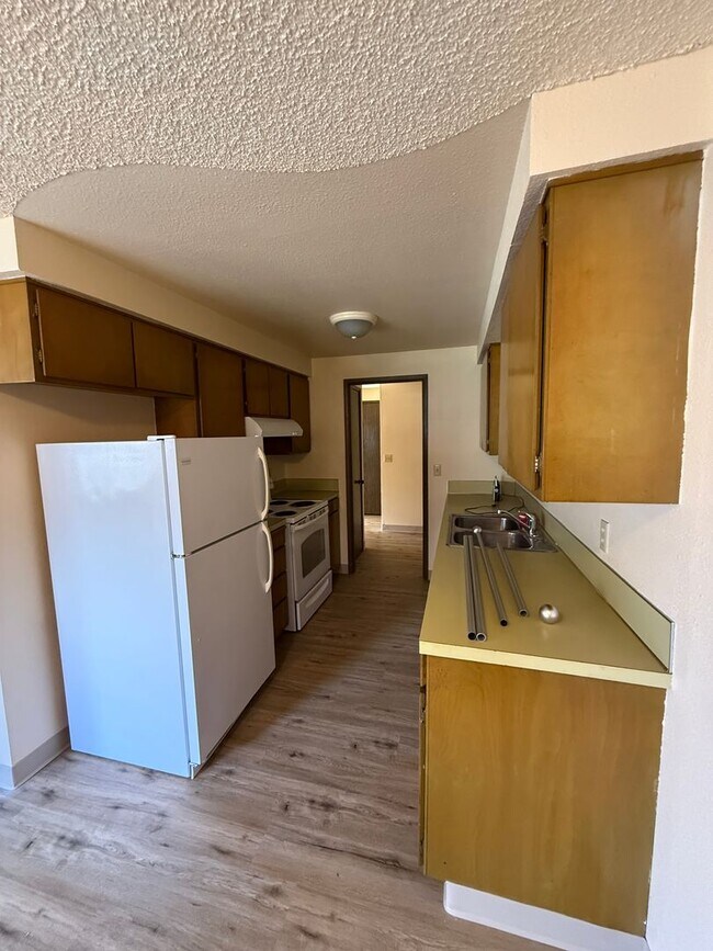 Photo - 2109 E 8th St Unit 2109 E 8th Street