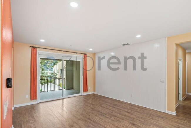 Photo - 1210 Coyote Creek Way