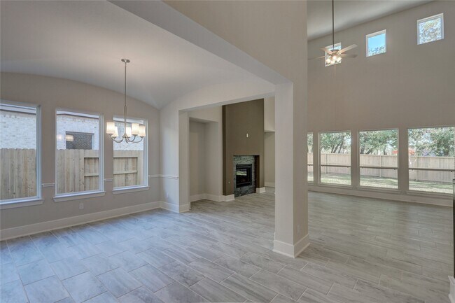 Photo - 115 Keechie Creek Ct