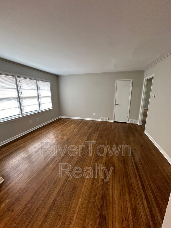 Photo - 4672 Willow Rd