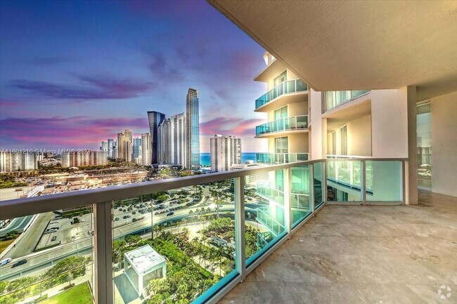 Building Photo - 150 Sunny Isles Blvd Unit 1-PH2 Rental