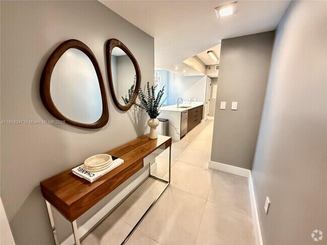 Building Photo - 55 SE 6th St Unit 3803 Rental