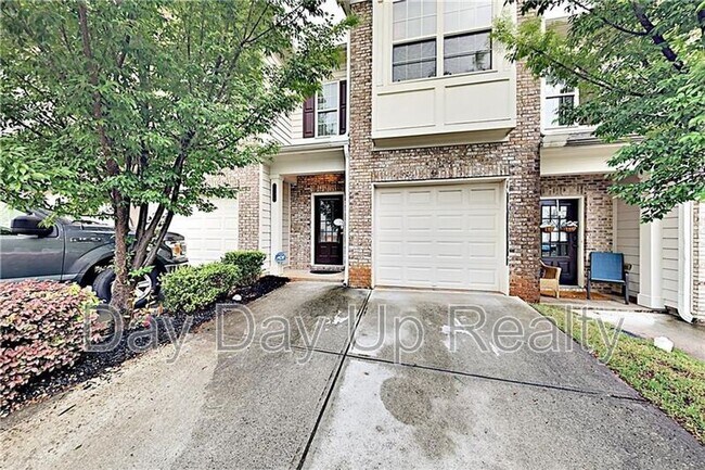 Building Photo - 6996 Kingswood Run Dr