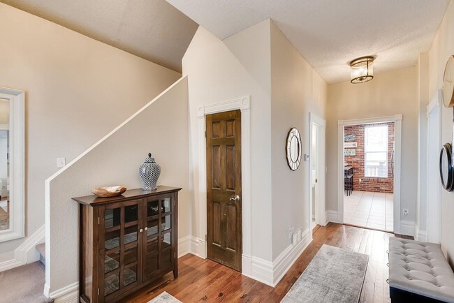 Photo - 3332 Eliot St Unit Upper