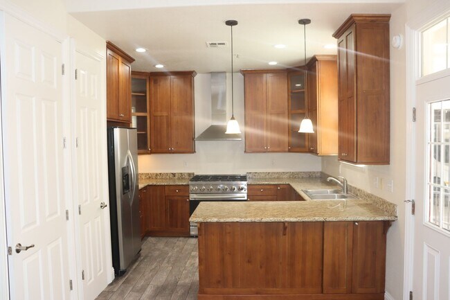 Photo - 810 S. 2nd Street