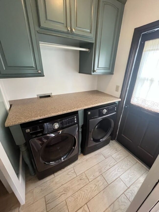 Photo - PET FRIENDLY and upgraded spacious home at the top of Makakilo.