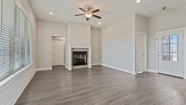 Photo - "Charming 4-Bed Oasis with 2 Full Baths in Prime Fayetteville Location – 1800 Sq Ft of Comfort!"