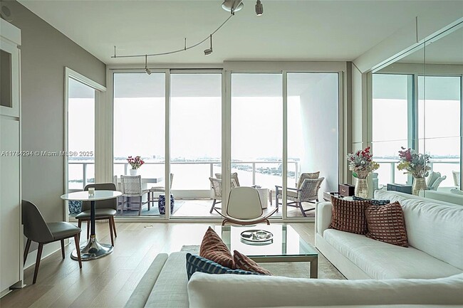 Photo - 2020 N Bayshore Dr Unit 3607