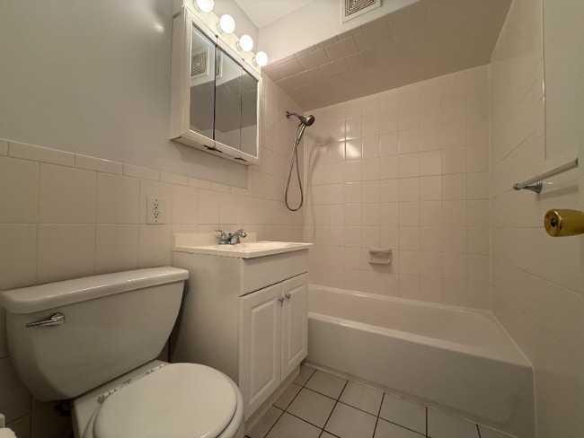 Photo - 208 Undercliff Ave Unit 2