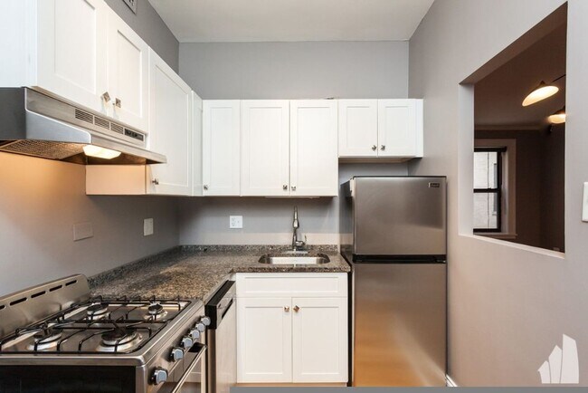 Photo - 439 W Melrose St Unit 39-3B