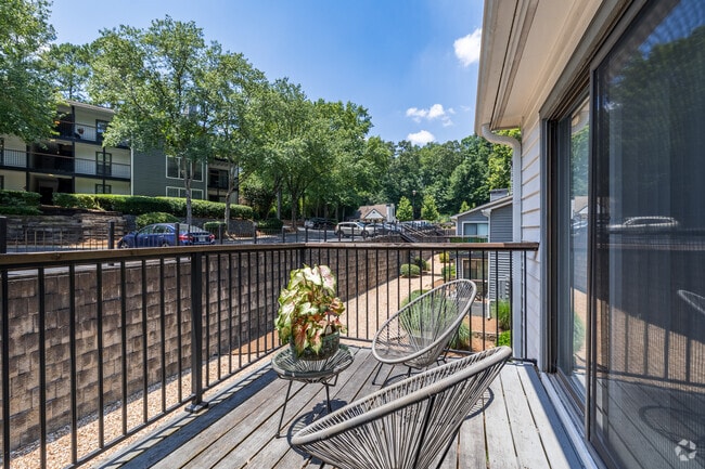 2BR, 2BA - 1,268SF - Balcony