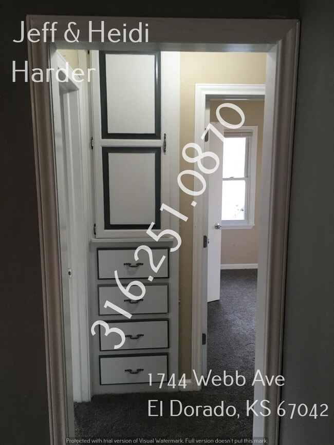 Photo - 1744 Webb Ave