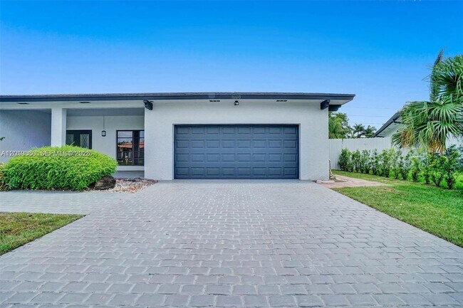 Photo - 16610 Royal Poinciana Ct