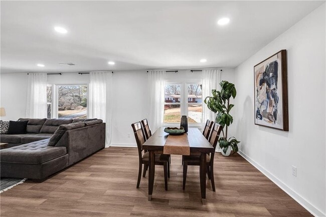 Photo - 1536 Daffodil Dr