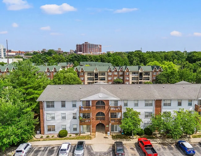 Building Photo - 205 Simpson Ave Unit 212