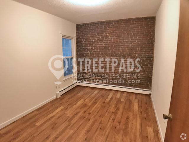 Building Photo - 1 bedroom in Boston MA 02130 Rental