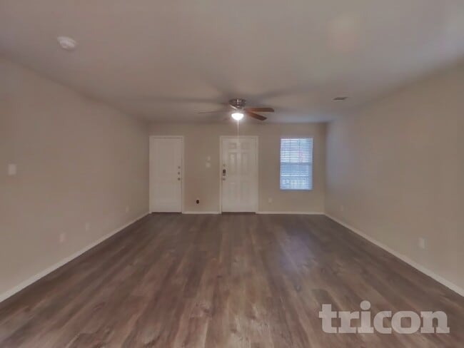 Photo - 8718 Segura Wy