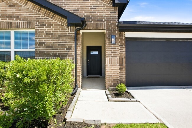 Photo - 30615 Skye Villa Ln