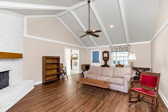 Photo - 3 Bedroom House Available off Jefferson Hwy