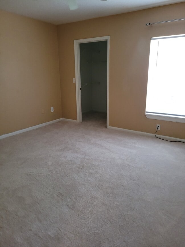Photo - 802 Crest Pines Dr Unit 814