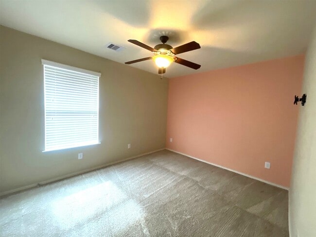 Photo - 20130 Breezy Oak Ct