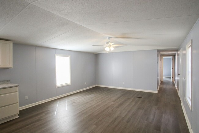 Photo - 351 Green Oaks Ct