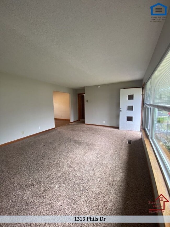 Photo - 1313 Phils Dr