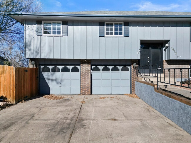 Photo - 4612 S Carefree Cir