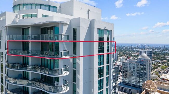 Building Photo - 100 E Las Olas Blvd Unit 4504