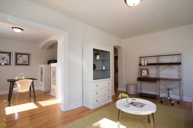 Harbor View Luxury Apartments