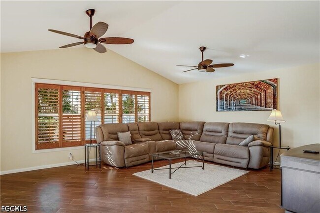 Photo - 1922 Cape Coral Pkwy W