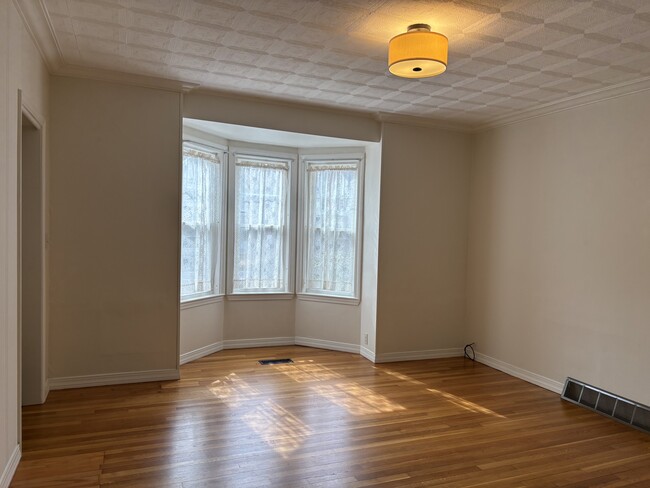 Photo - 189 N Main St Apartments