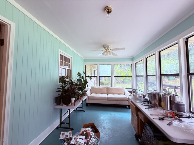 Greenroom - 2950 Cloverhurst Dr