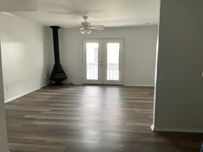 Living Room - 1020 Woodland Vlg Condo Unit 1020