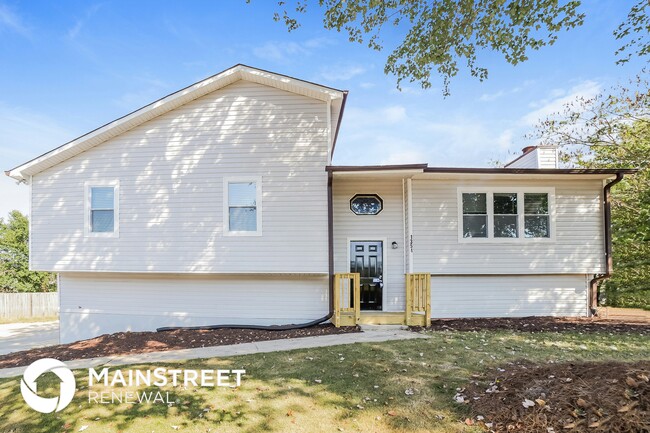 Building Photo - 1354 Fairoaks Court Rental