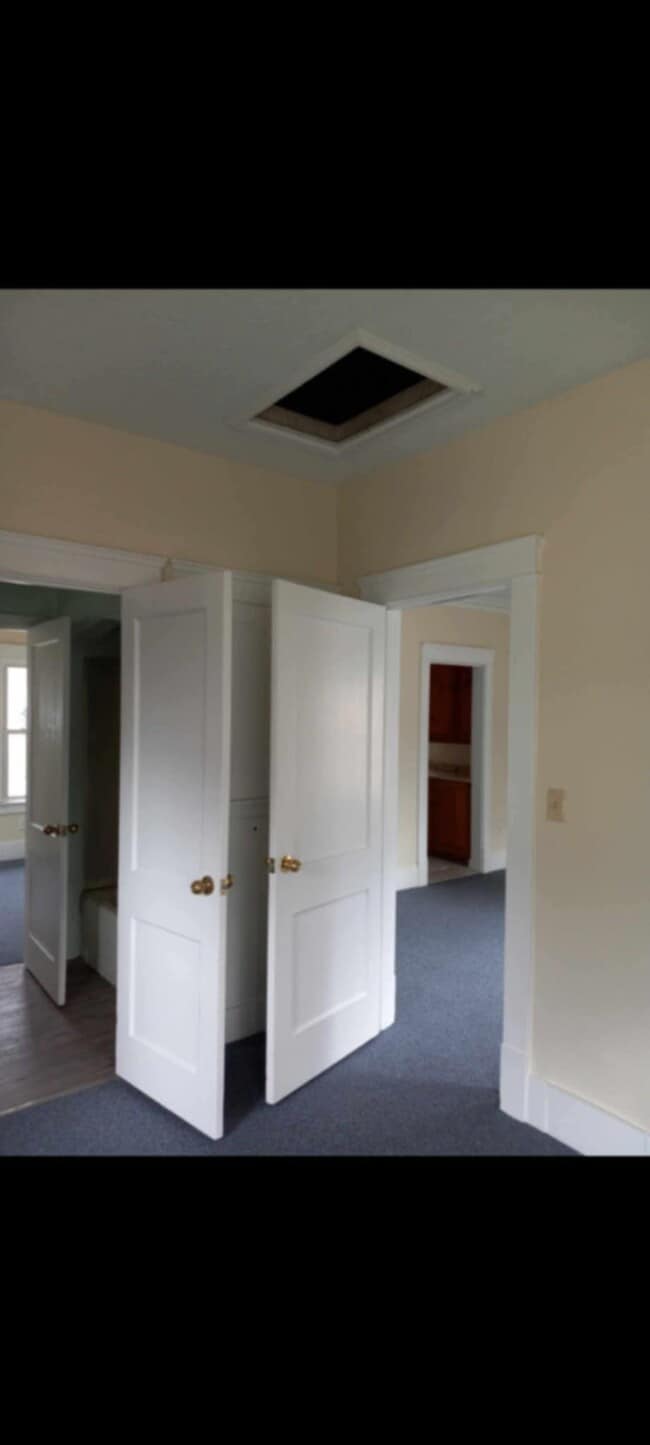Photo - 1410 Meadowbrook Ave SE