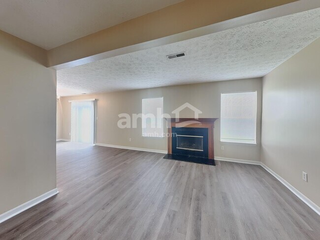 Photo - 6763 Wimbledon Dr