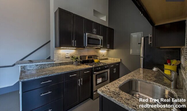 Photo - 160 E Berkeley St Unit 317