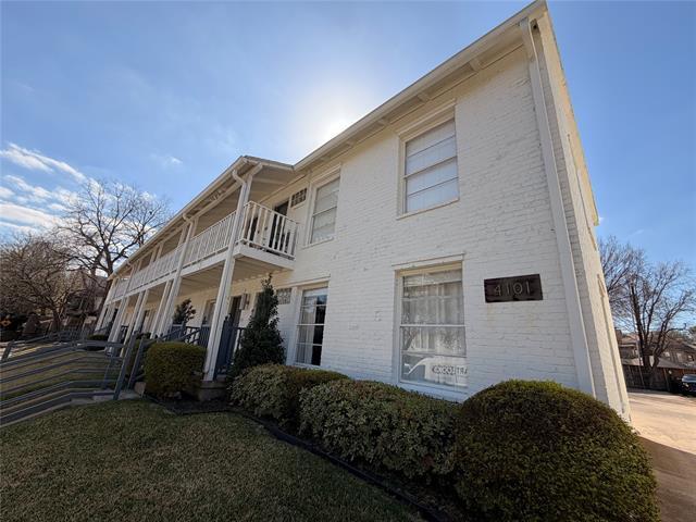 Building Photo - 4101 Douglas Ave Unit 102